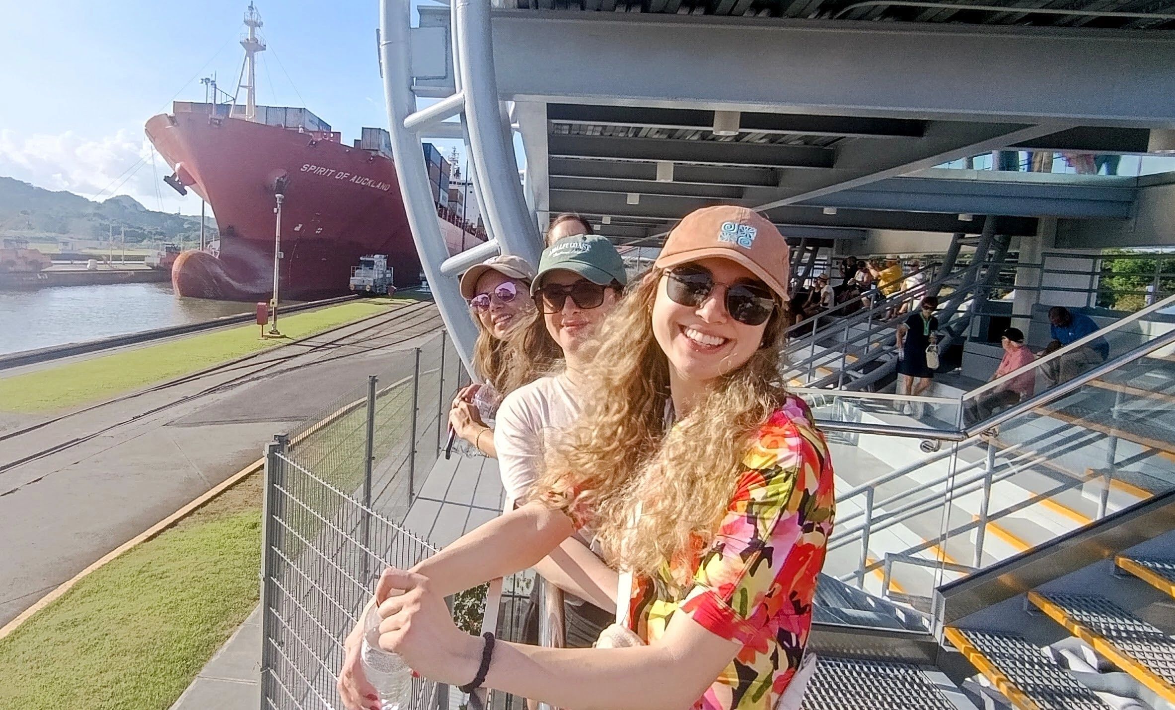 Panama Canal and wildlife tour